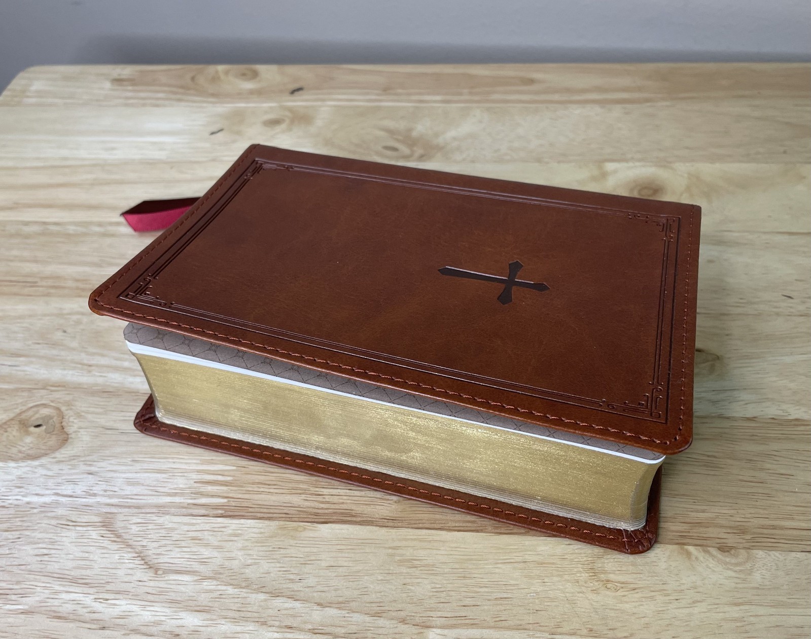 NKJV Holy Bible Thomas Nelson Brown Leathersoft Gilt Edges 2 Ribbons 2020