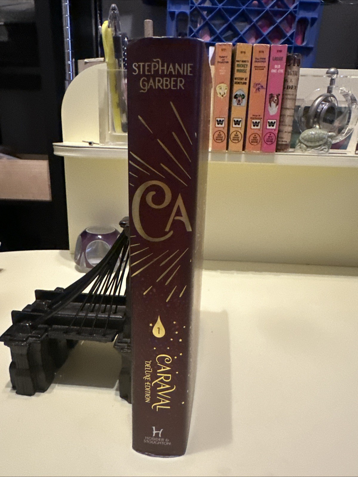 CARAVAL DELUXE EDITION STEPHANIE GARBER HC RARE COLLECTIBLE SIGNED BOOK C3