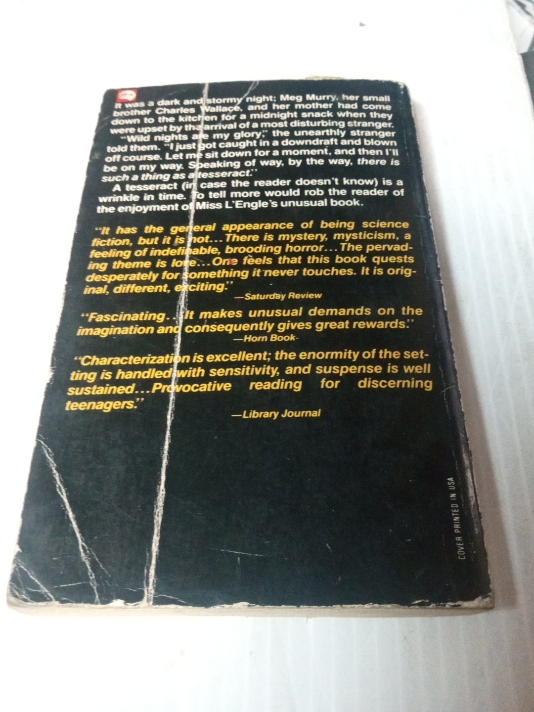 A Wrinkle in Time by Madeleine L’Engle 1976 Vintage Paperback