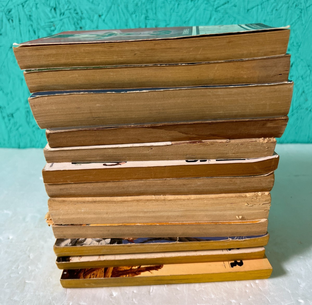 Action Lot of 12 Books Survivalist Louis Lamour Thriller Mystery Western 80’s