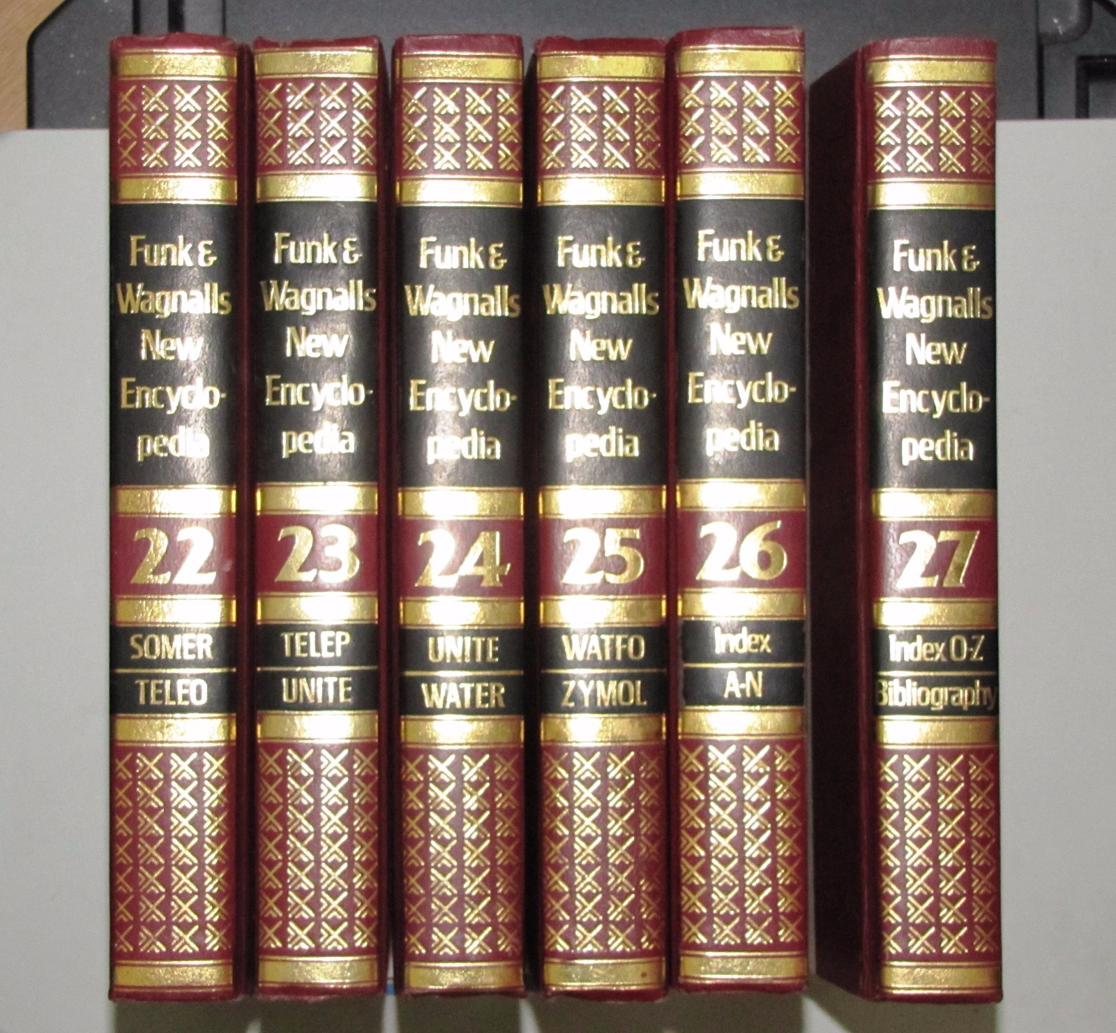 Funk and Wagnalls New Encyclopedia by Leon L. Bram (1983, Hardcover)-INDIVIDUAL
