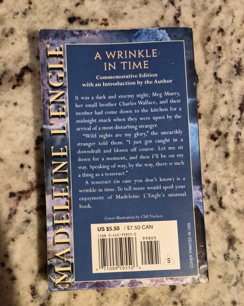 A Wrinkle in Time Paperback by Madeleine L ‚Engle