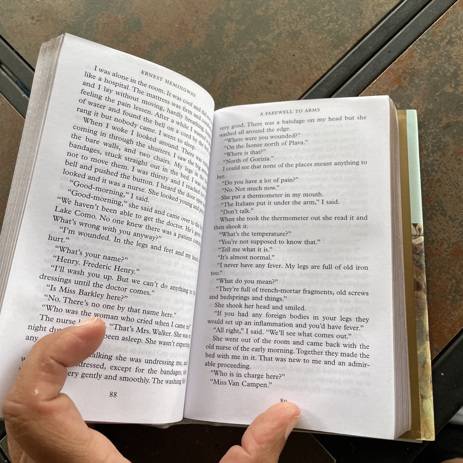 A Farewell to Arms (Macmillan Collector’s Library) by HEMINGWAY, Ernest.