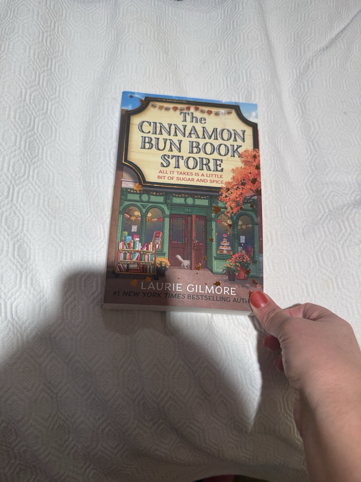 Laurie Gilmore the Cinnamon Bun Book Store