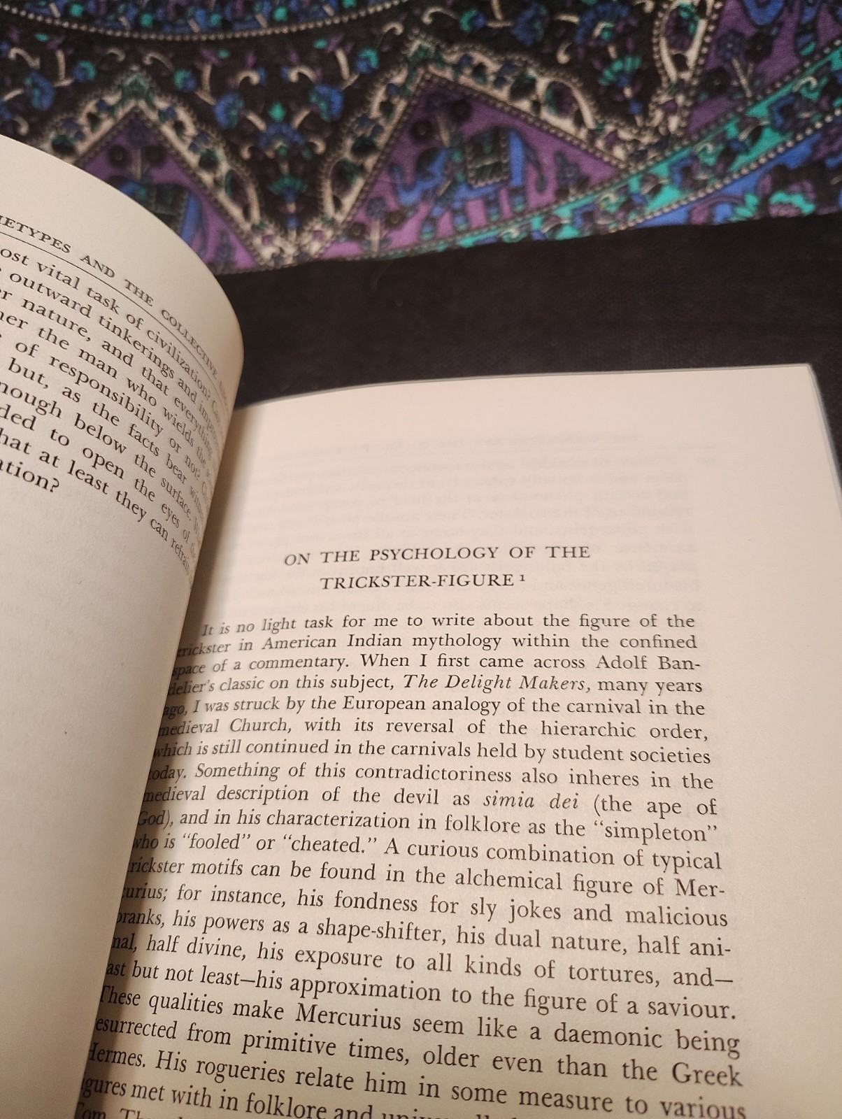 Collected Works of C. G. Jung, Volume 9 (Part 1) : Archetypes and the Collective