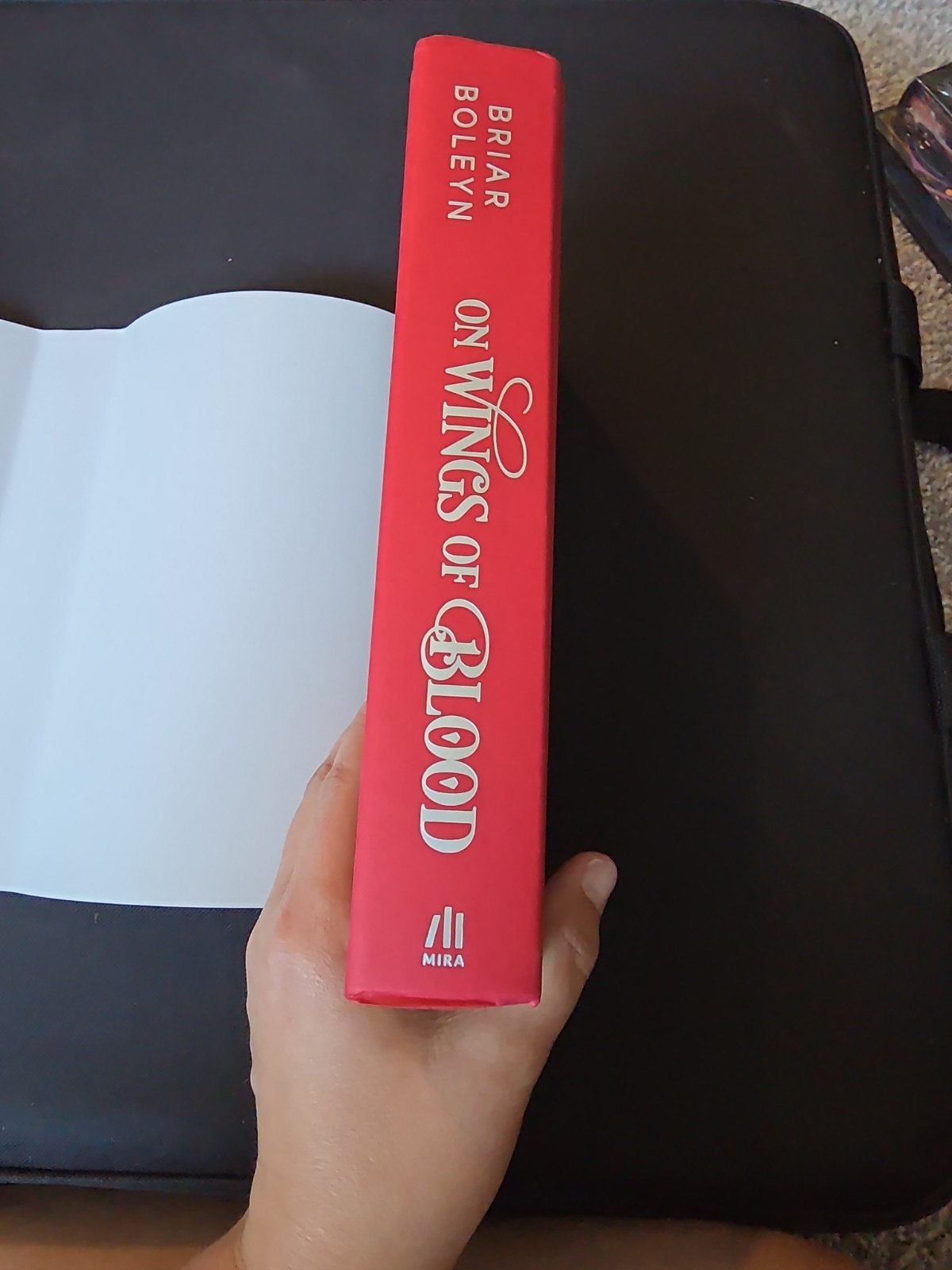 On Wings of Blood Deluxe Limited Edition : A Novel by Briar Boleyn 2025