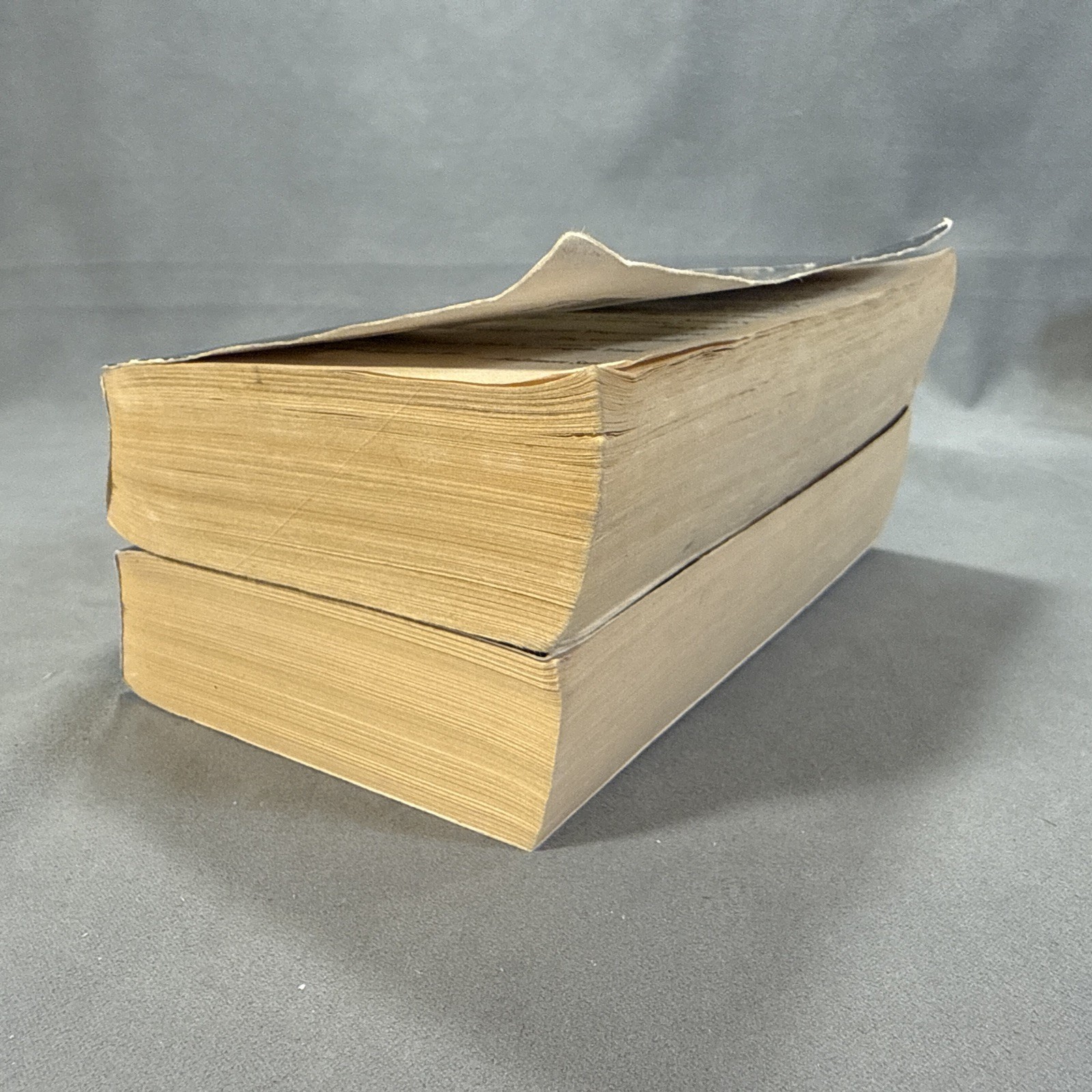 Stephen King – Under the Dome Part One / Two, First/ 1st PB. Summer Sale