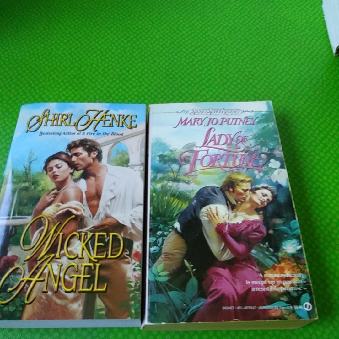 Lot of 25 Contemporary Hot ROMANCE Mixed Paperbacks Fiction Books Lot 3