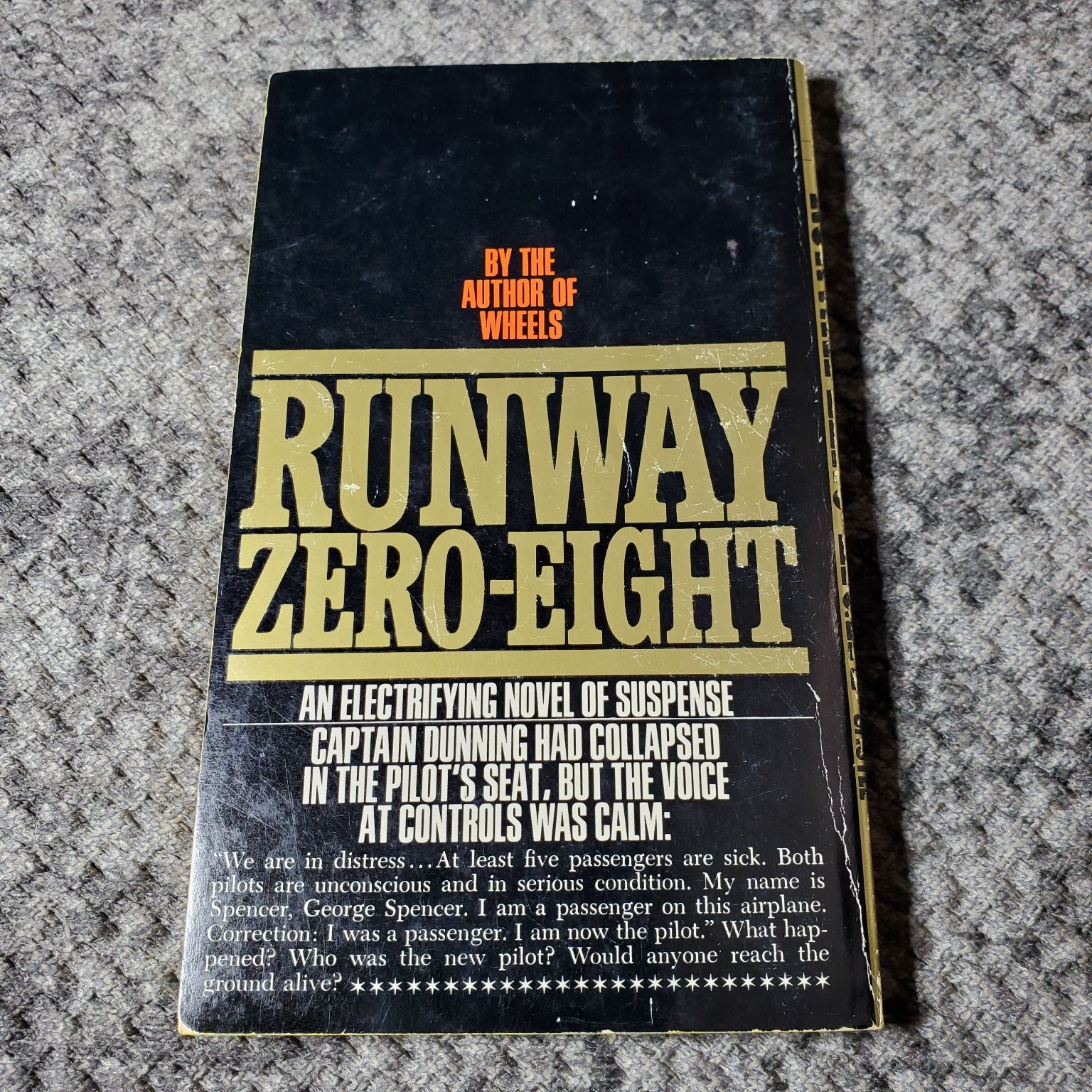 Runway Zero-Eight Arthur Hailey 1969 Bantam Edition Suspense Thriller Novel