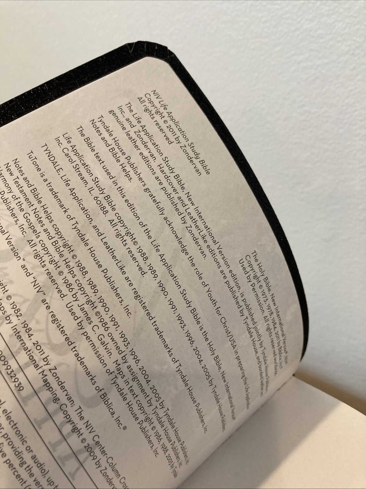 Large Print Zondervan NIV Life Application Study Bible | Black Bonded Leather