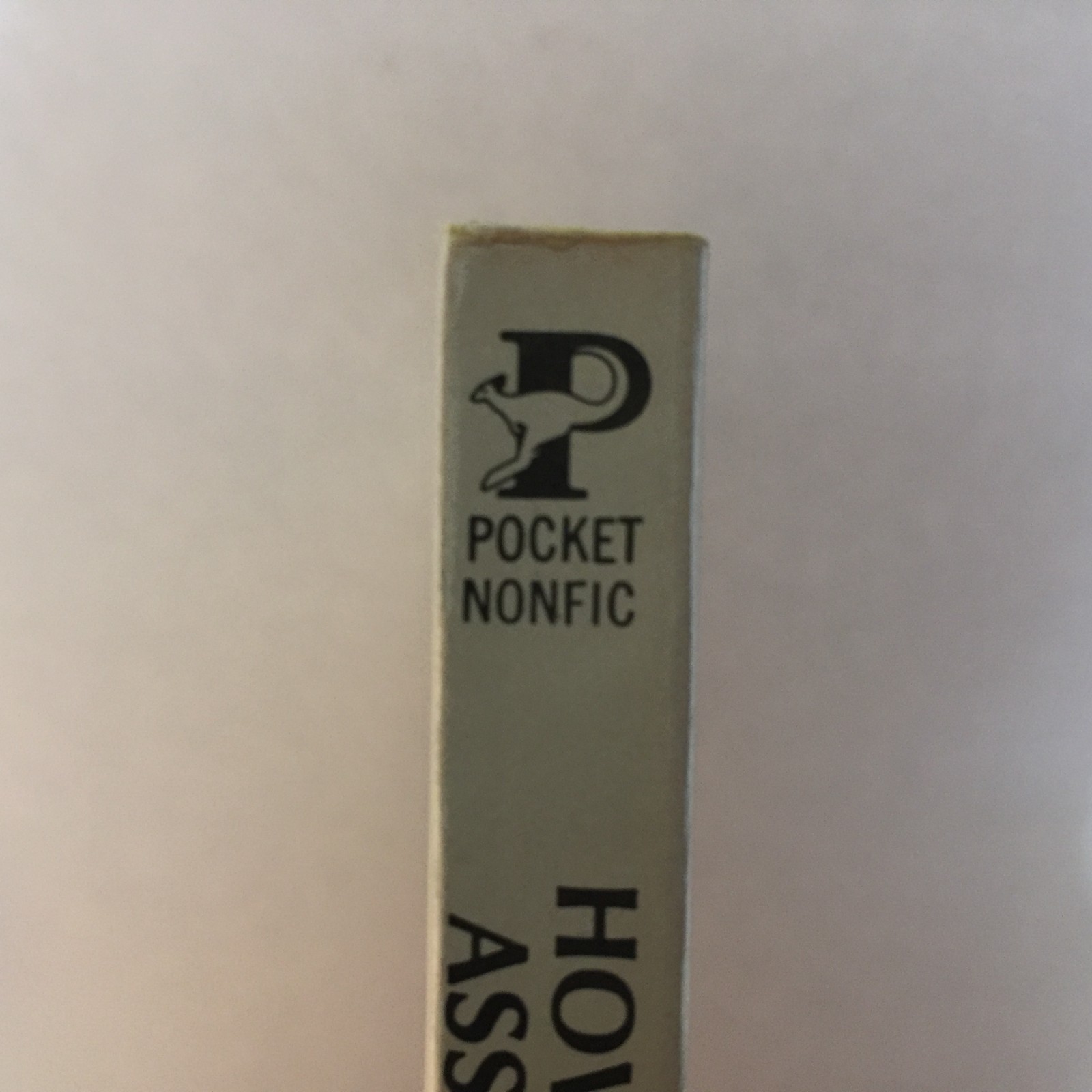 How To Become An Assertive Woman Bryna Taubman 1976 Pocket Books Self Help Book