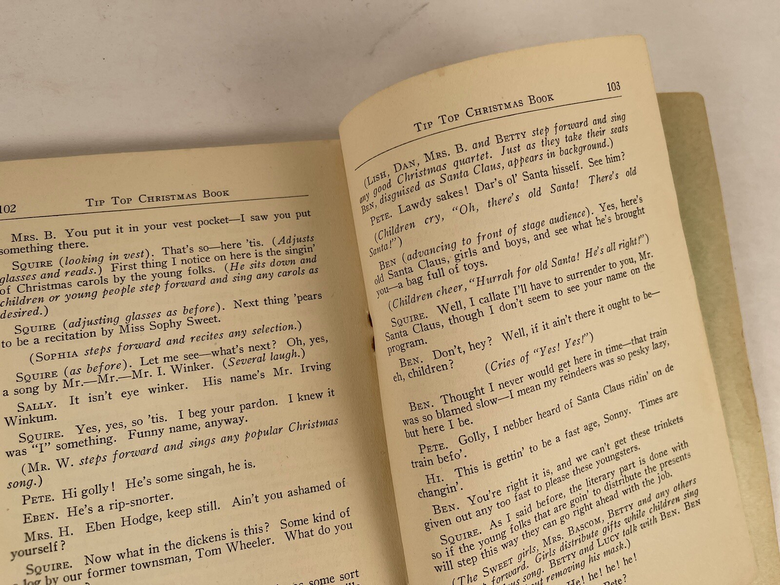 1927, Tip Top Christmas Book The Willis N. Bugbee Co Syracuse, NY PB 104 pgs