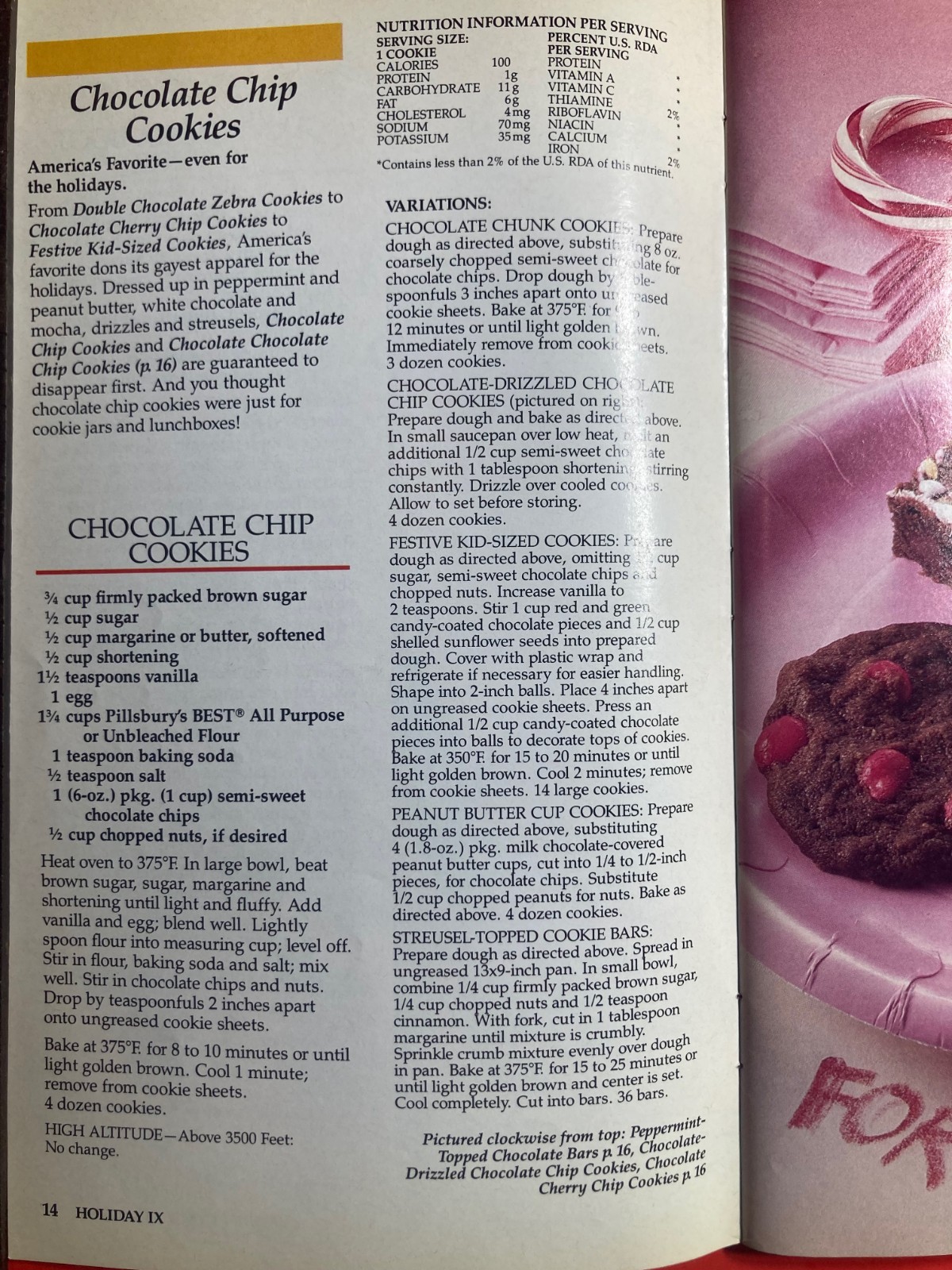 PILLSBURY HOLIDAY BAKING RECIPES COOKBOOK 96 PAGES 2000 COOKIES SPRITZ CHRISTMAS