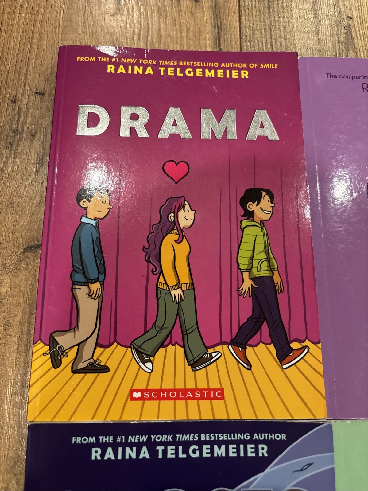 Raina Telgemeier 4 Book Bundle – Smile, Guts, Ghost, Drama – Very Good Condition
