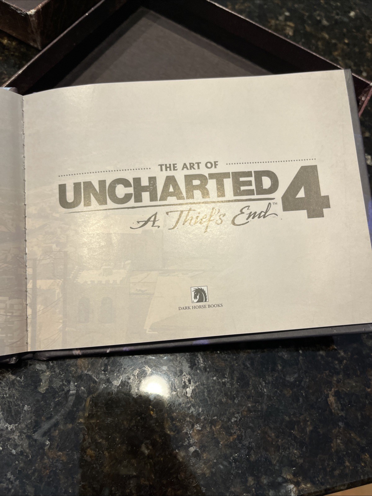 Uncharted 4: A Thief’s End Collector’s Edition Strategy Guide: Book No Game