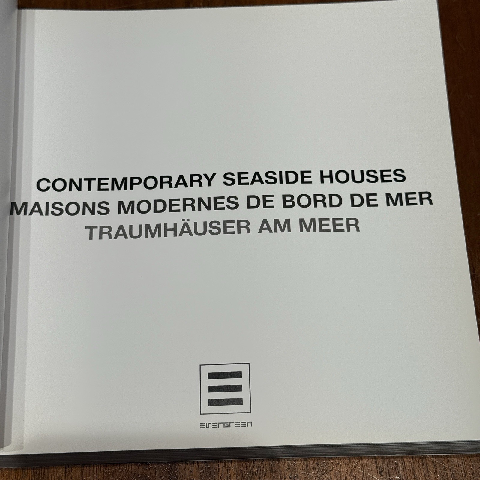 Contemporary Seaside Houses (Evergreen Series) – Paperback – GOOD