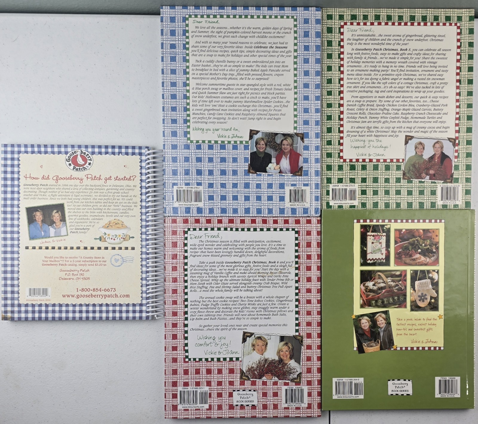 Lot of 5 Gooseberry Patch Cookbooks & Crafts w/ Organizer Hardcover & Paperback