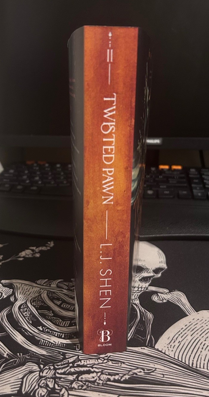 L.J. Shen Twisted Pawn Deluxe Edition Society of Villains PB Signed Inscribed