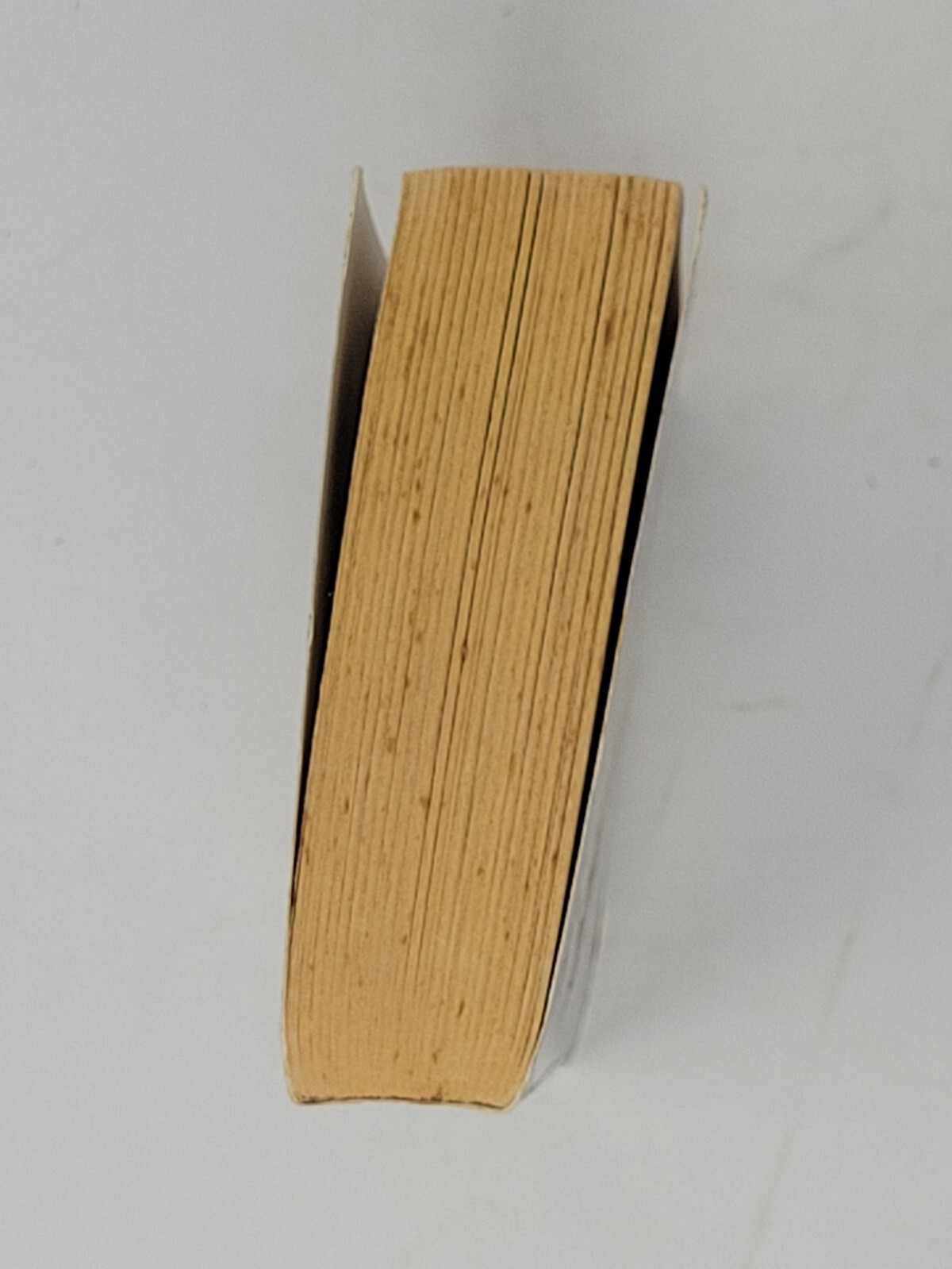 P. C. HODGELL SIGNED PAPERBACK 1ST – Dark of the Moon, Kencyrath, Book #2