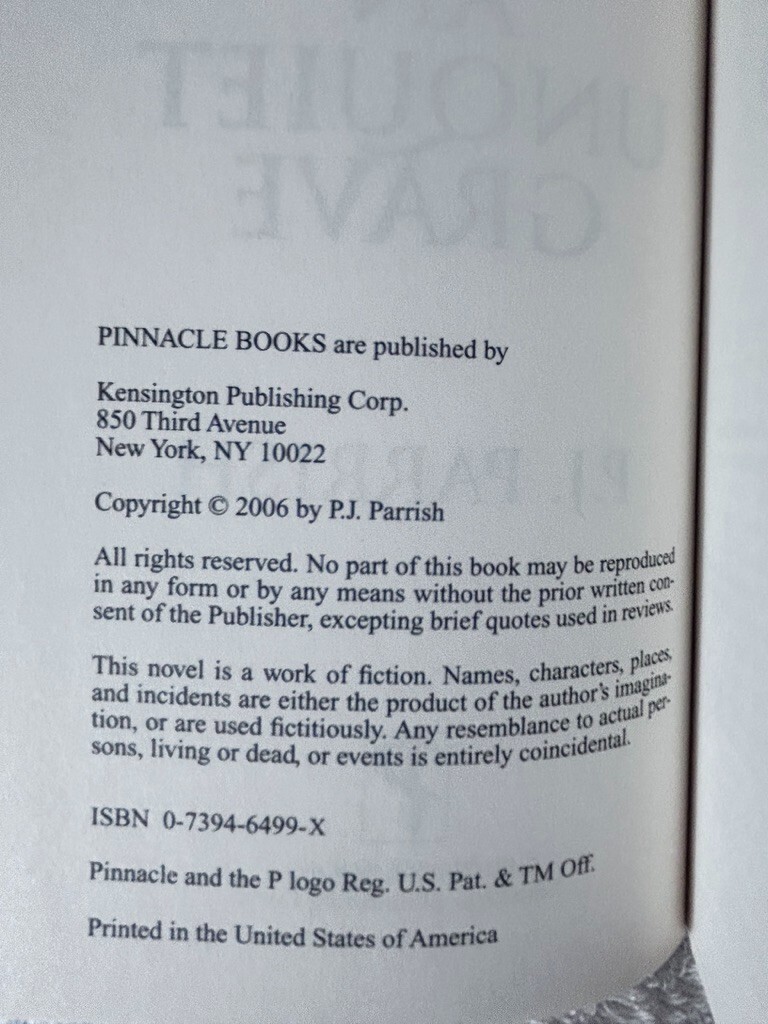 P.J. Parrish, Louis Kincaid Series: Paint It Black; An Unquiet Grave