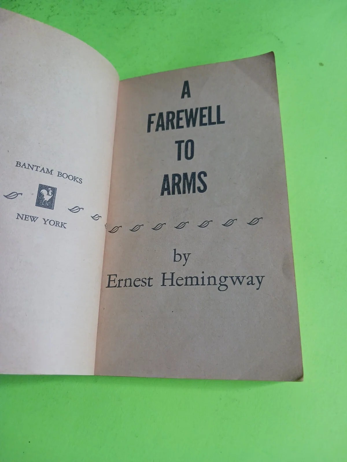 A Farewell to Arms by Enest Hemingway MMPB (1955) 6th Printing