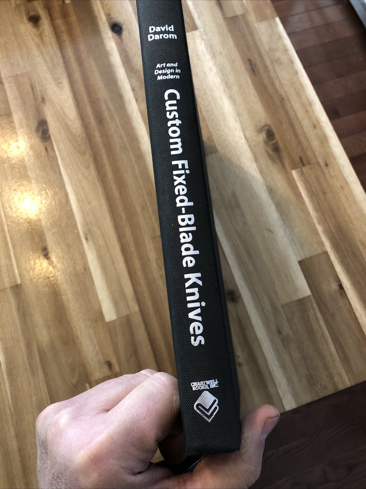 Art and Design in Modern Custom Fixed-Blade Knives Darom knife collector book