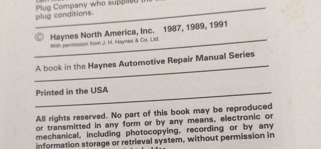 Dodge & Plymouth Vans 1971-1983 301 Pages Hayes 30065 Copyright 1987