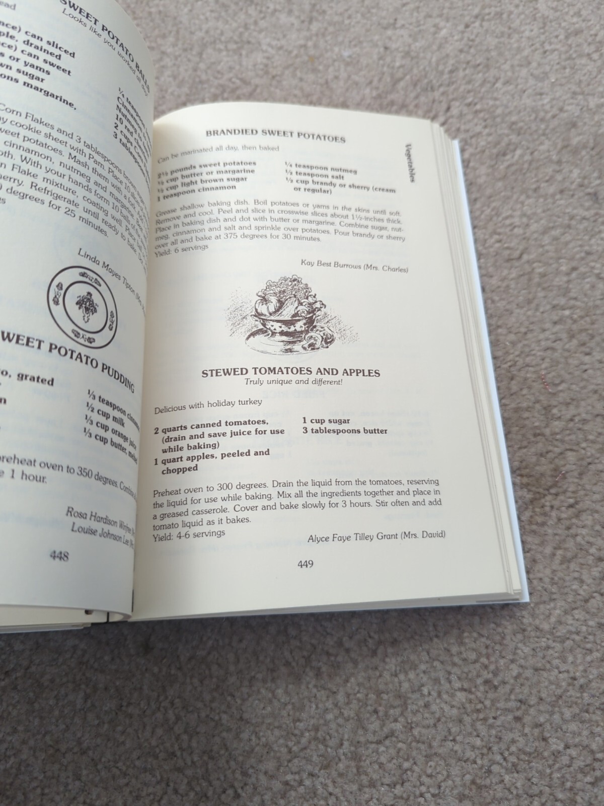Christ Episcopal Church New Bern, NC Spiral Cookbook 1981 400+ Pages