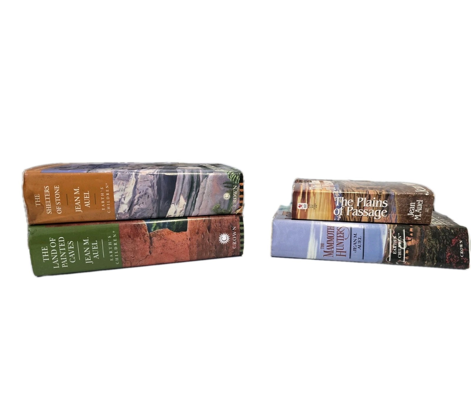 4 Jean M. Auel „Earth’s Children Series Books. 3 Hardback 1 Paperback. Bantam…