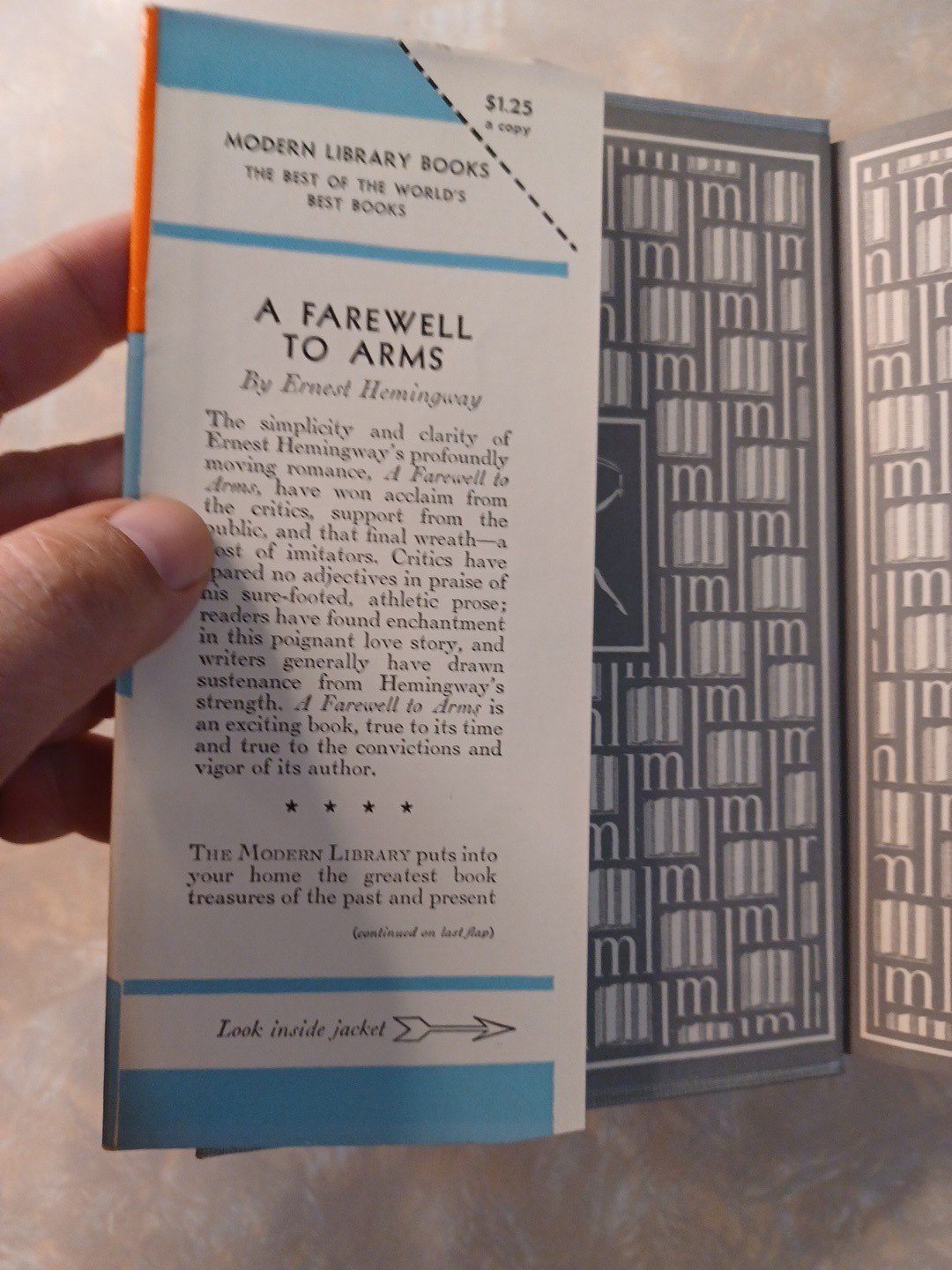 A Farewell to Arms – Ernest Hemingway Modern Library 1932 HCDJ