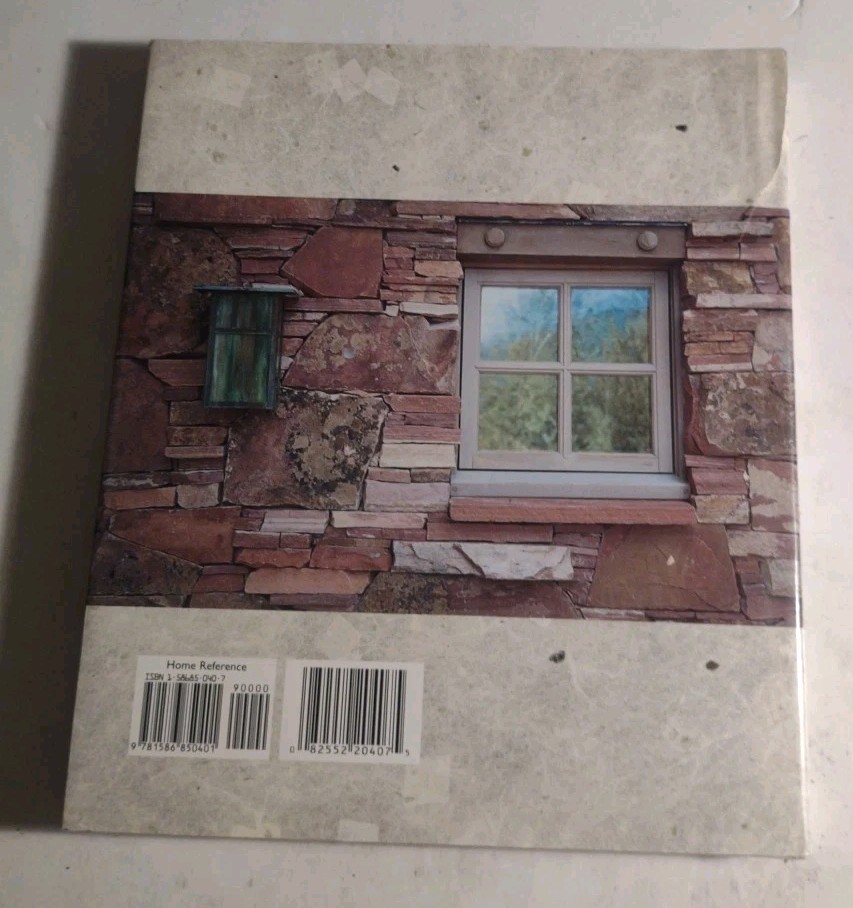 Mountain Style by Mary Whitesides. Hardcover Book. Gibbs-Smith Publisher.