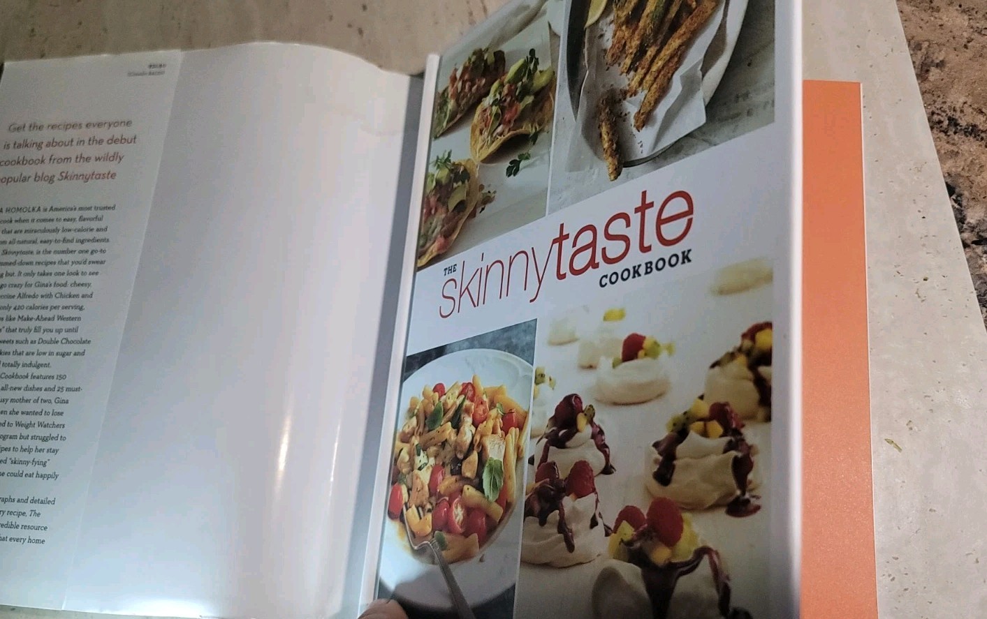 The Skinnytaste Cookbook: – Hardcover, by Homolka Gina; Jones