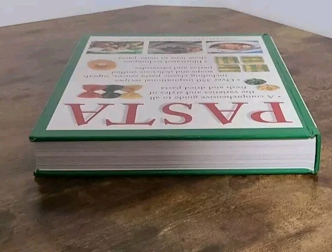 „PASTA“ Cookbook 512 Pages Of Illustrations & Recipes