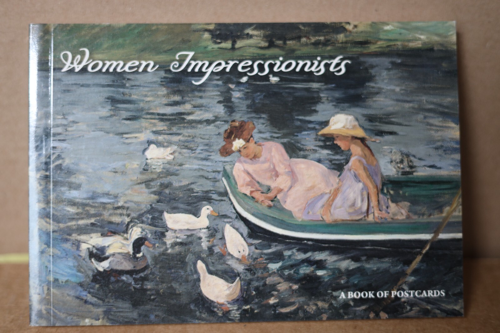 L — WOMEN IMPRESSIONISTS A Book of Postcards 30 cards …NEW!